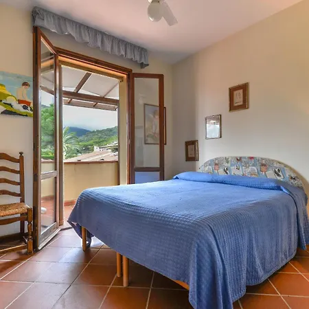 Trilocale Lavanda A * Lacona